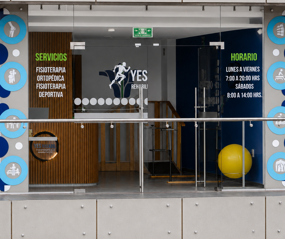 Fachada de YESKINES en Plaza Santa Mónica